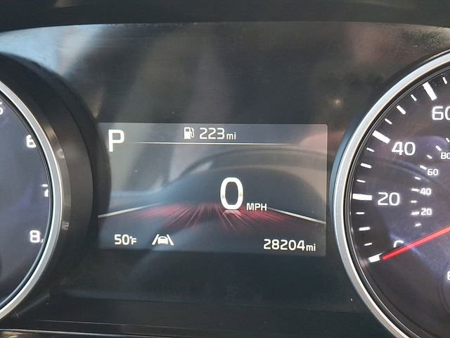 Used 2024 Kia Carnival EX image 19