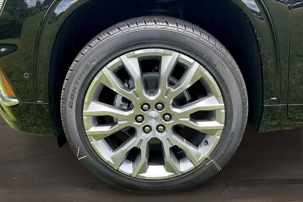 New 2024 GMC Acadia Denali w/ Super Cruise Package image 13
