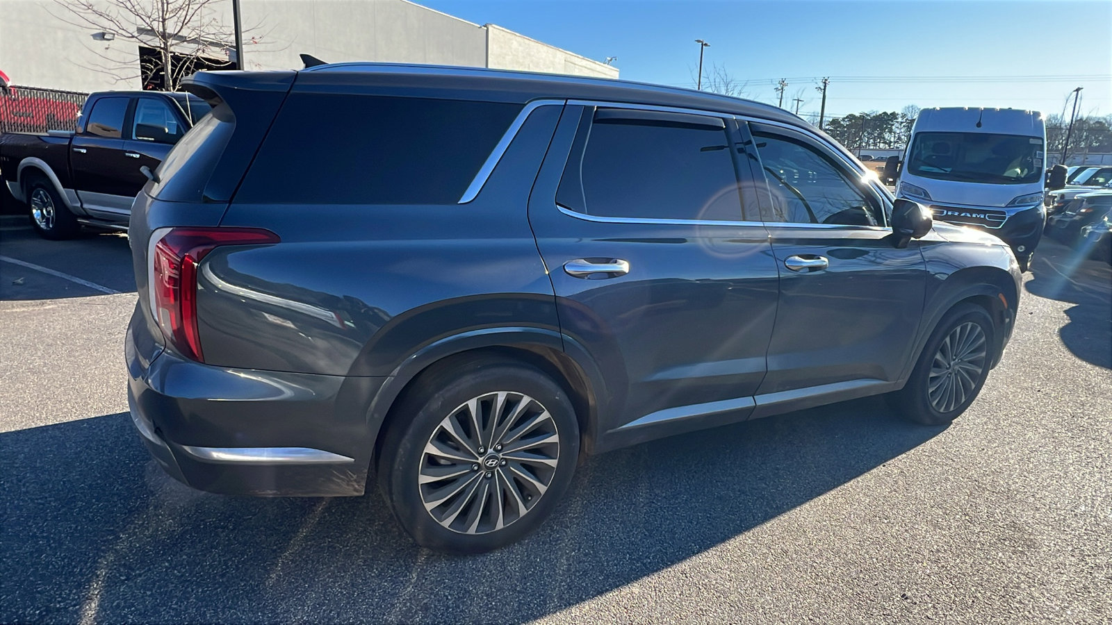 Used 2024 Hyundai Palisade Calligraphy image 8