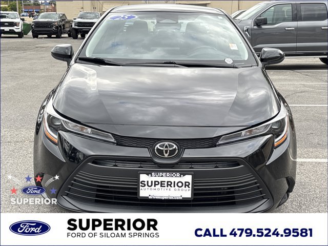 Used 2025 Toyota Corolla LE FWD image 12