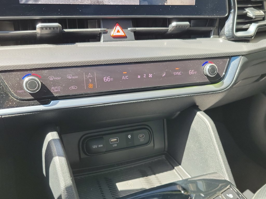 Used 2025 Kia Sportage SX FWD image 28
