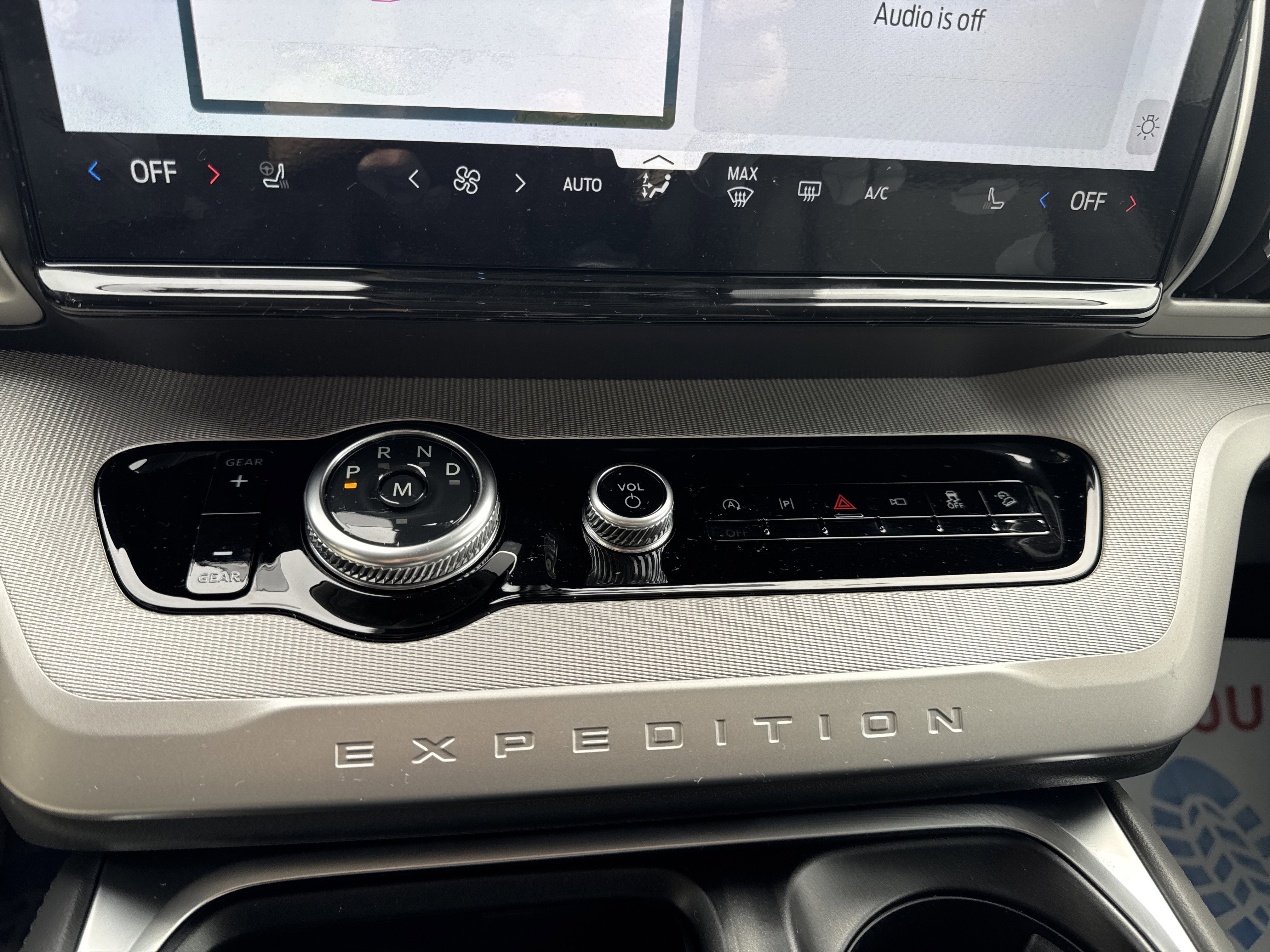 New 2026 Ford Expedition Active image 30