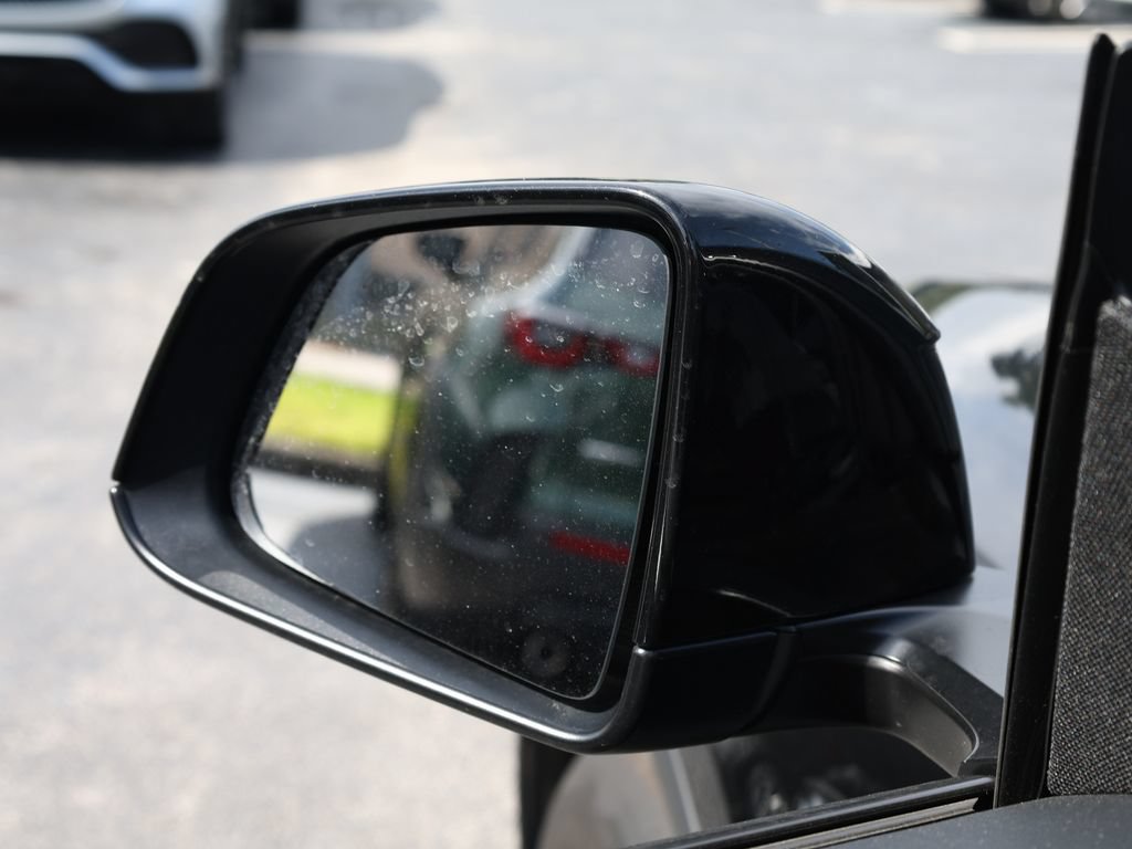 Used 2026 Tesla Model Y 2WD image 10
