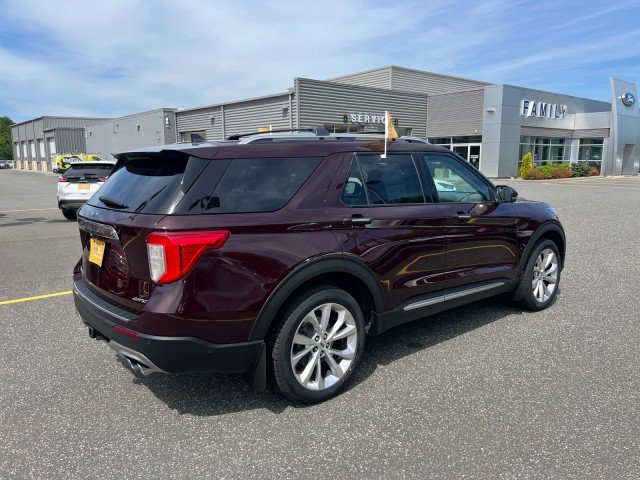 Certified 2023 Ford Explorer Platinum w/ Technology Package AWD/4WD image 5