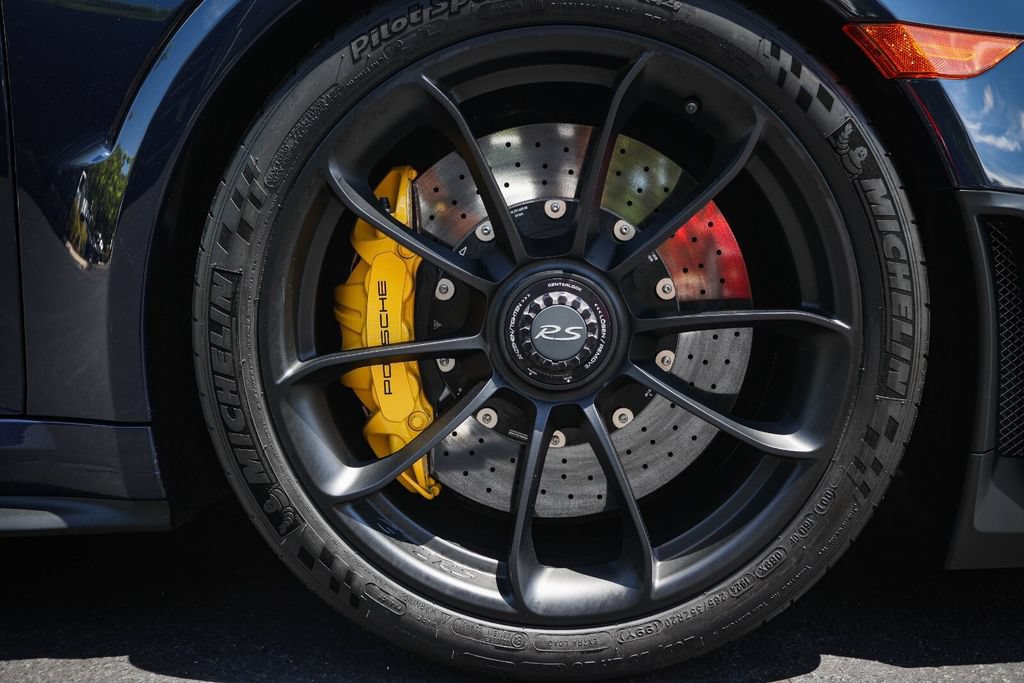 Used 2018 Porsche 911 GT2 RS RWD image 15