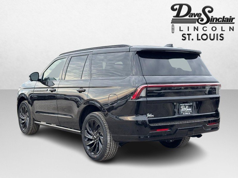 New 2026 Lincoln Navigator Reserve w/ Jet Appearance Package AWD/4WD image 5