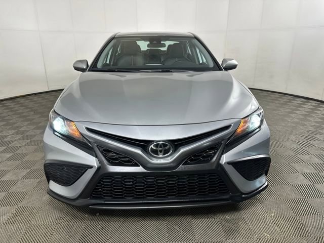 Used 2024 Toyota Camry SE image 8