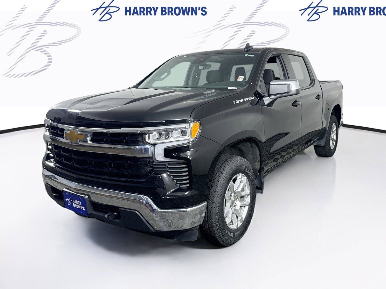 Used 2024 Chevrolet Silverado 1500 LT AWD/4WD image 1
