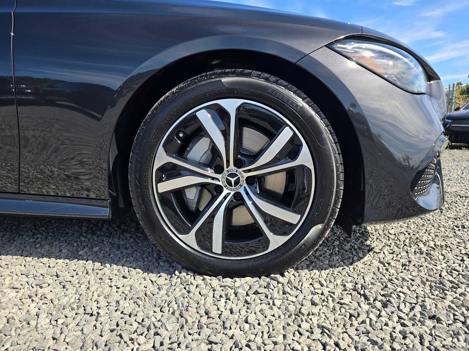 New 2027 Mercedes-Benz CLE 300 4MATIC Coupe image 9