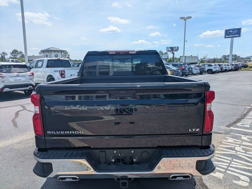 Used 2025 Chevrolet Silverado 1500 LTZ w/ Technology Package AWD/4WD image 7