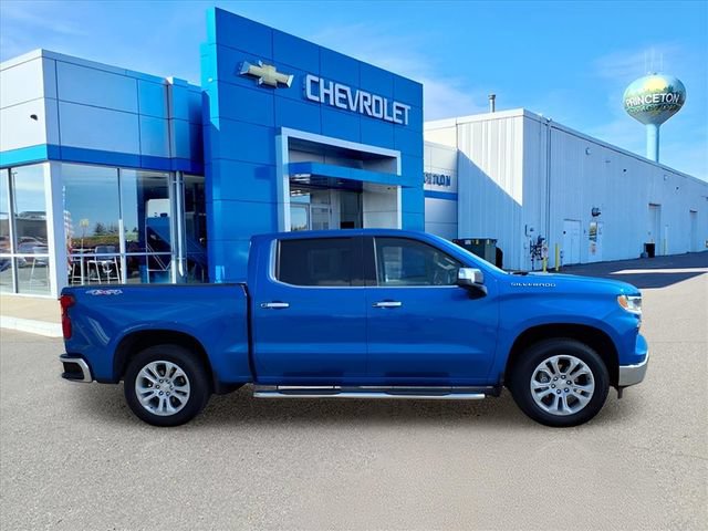 Used 2022 Chevrolet Silverado 1500 LTZ w/ Technology Package AWD/4WD image 2