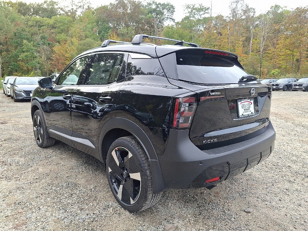 New 2026 Nissan Kicks SR w/ Illumination Package image 3