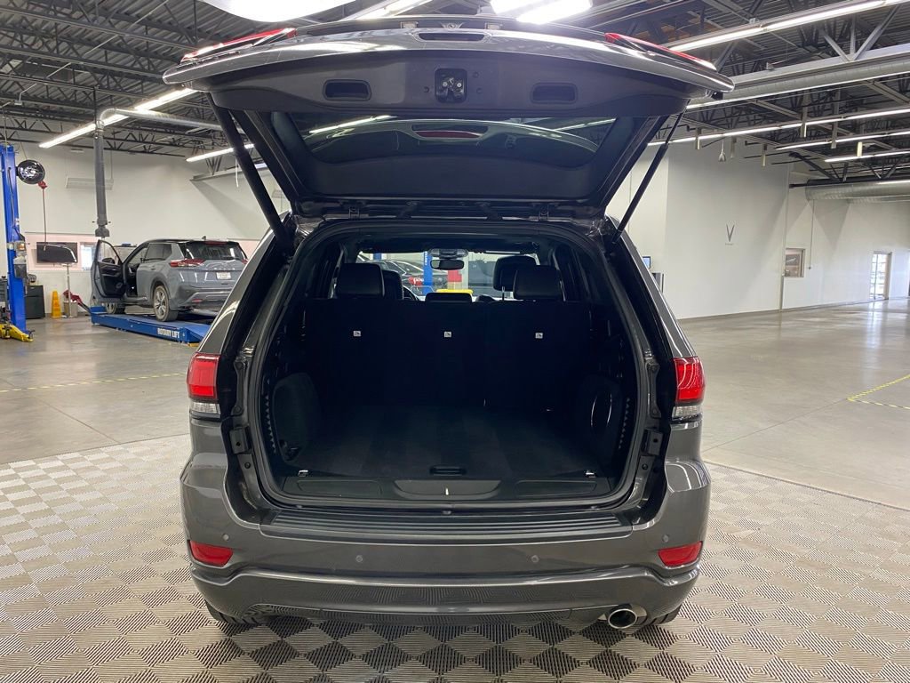 Used 2020 Jeep Grand Cherokee Altitude image 9