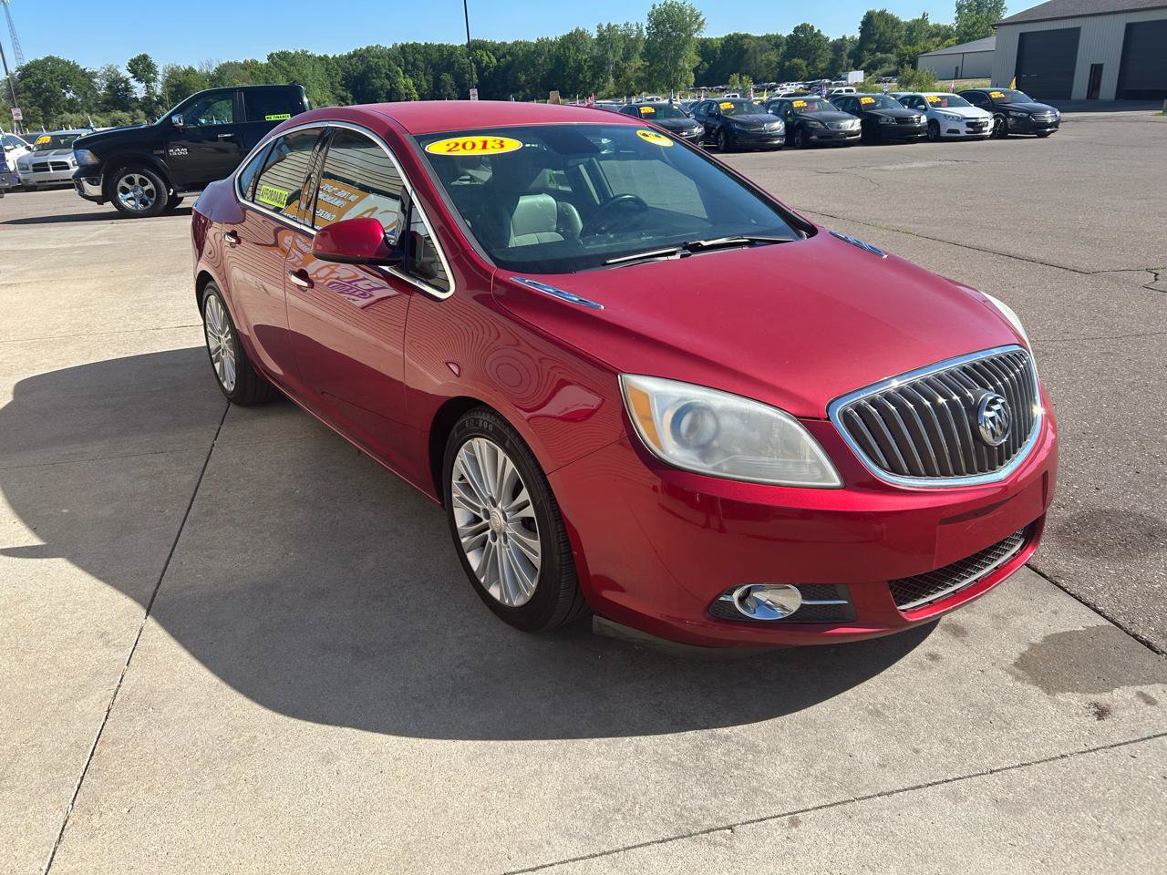 Used 2013 Buick Verano FWD image 3