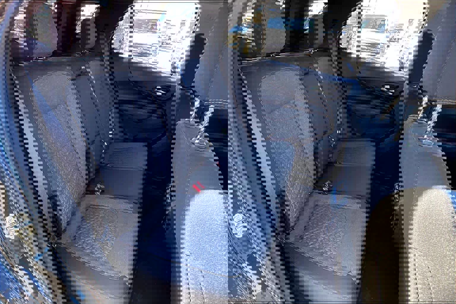 Used 2023 Chevrolet Equinox LT image 36