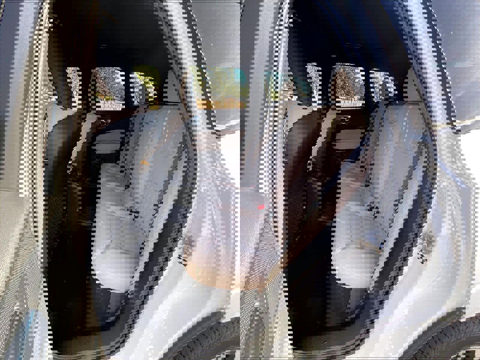 New 2026 Volvo XC60 T8 Plus w/ Protection Package Premier image 12