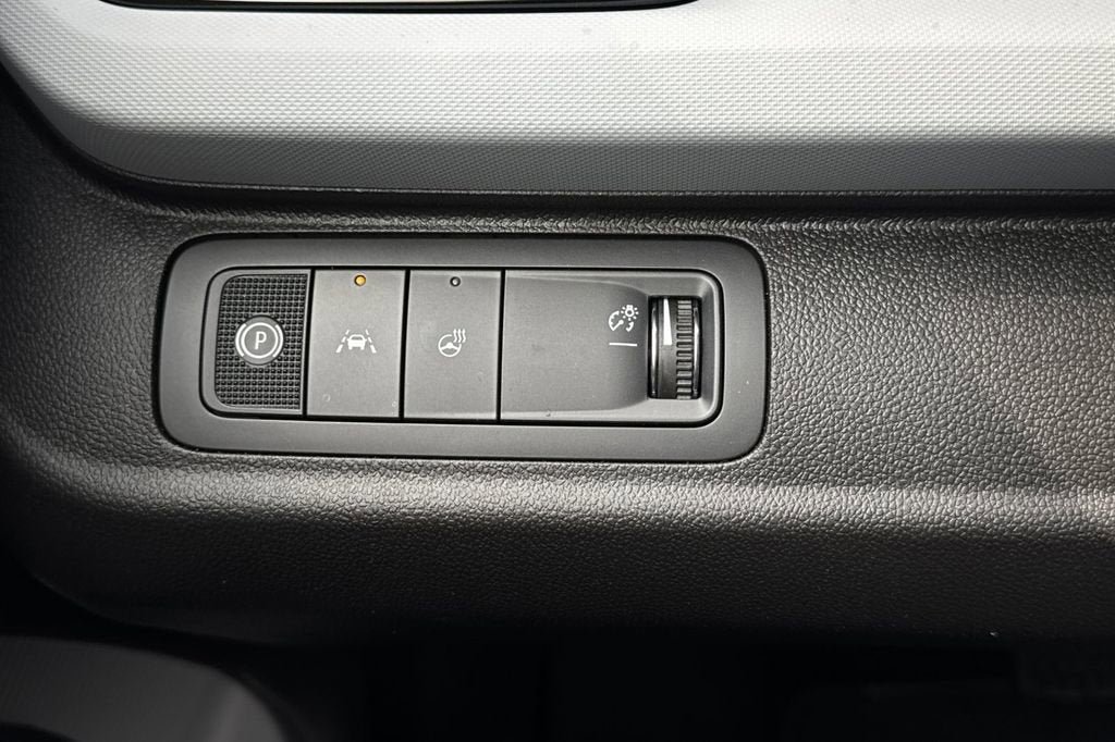 New 2027 Chevrolet Bolt LT w/ Comfort Package FWD image 27