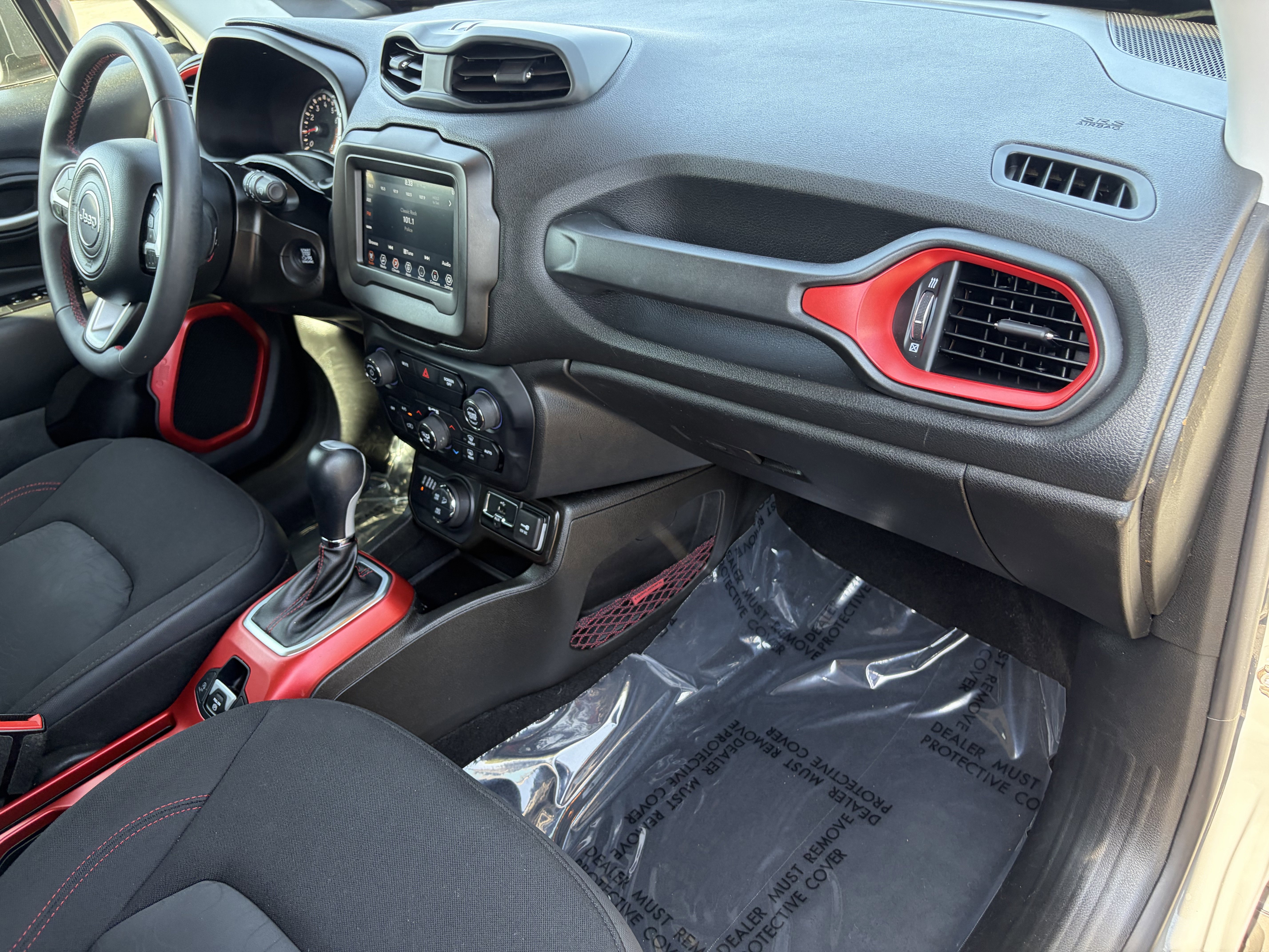 Used 2020 Jeep Renegade Trailhawk w/ LED Lighting Group AWD/4WD image 11