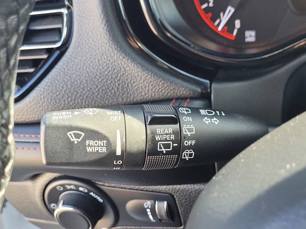 Used 2023 Dodge Durango GT image 29