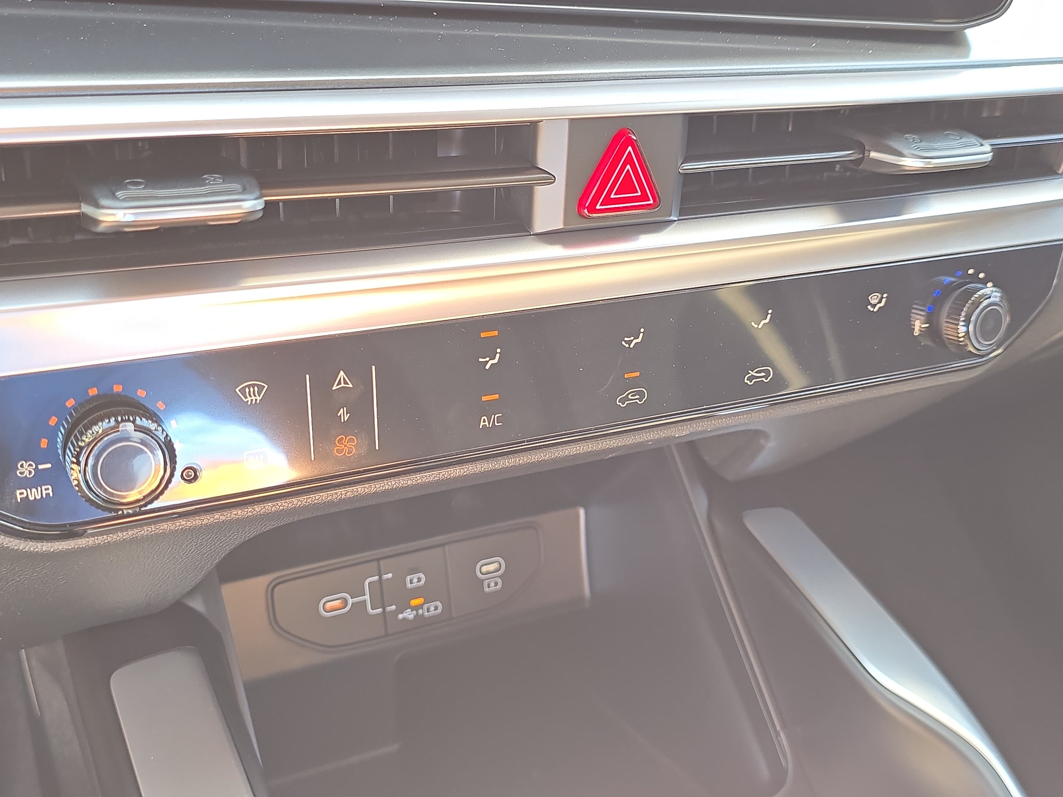 New 2026 Kia Sorento LX FWD image 24