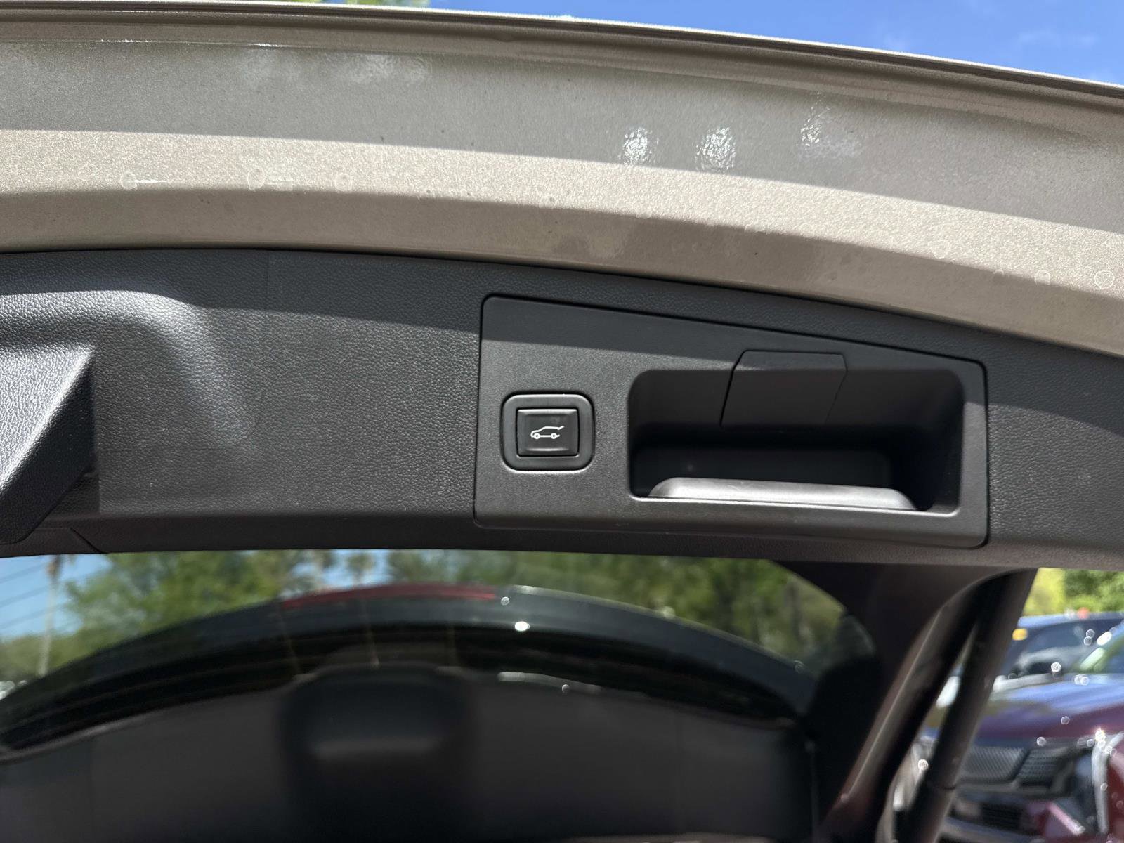 Certified 2024 Cadillac XT4 Premium Luxury w/ Cold Weather Package image 13