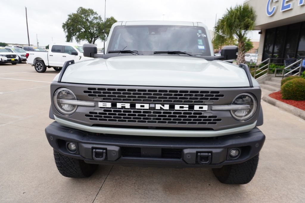 Used 2023 Ford Bronco Badlands AWD/4WD image 2