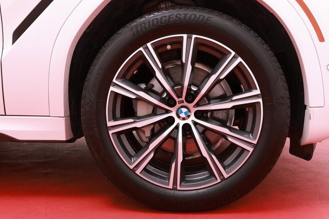 Used 2023 BMW X6 xDrive40i w/ M Sport Package image 26