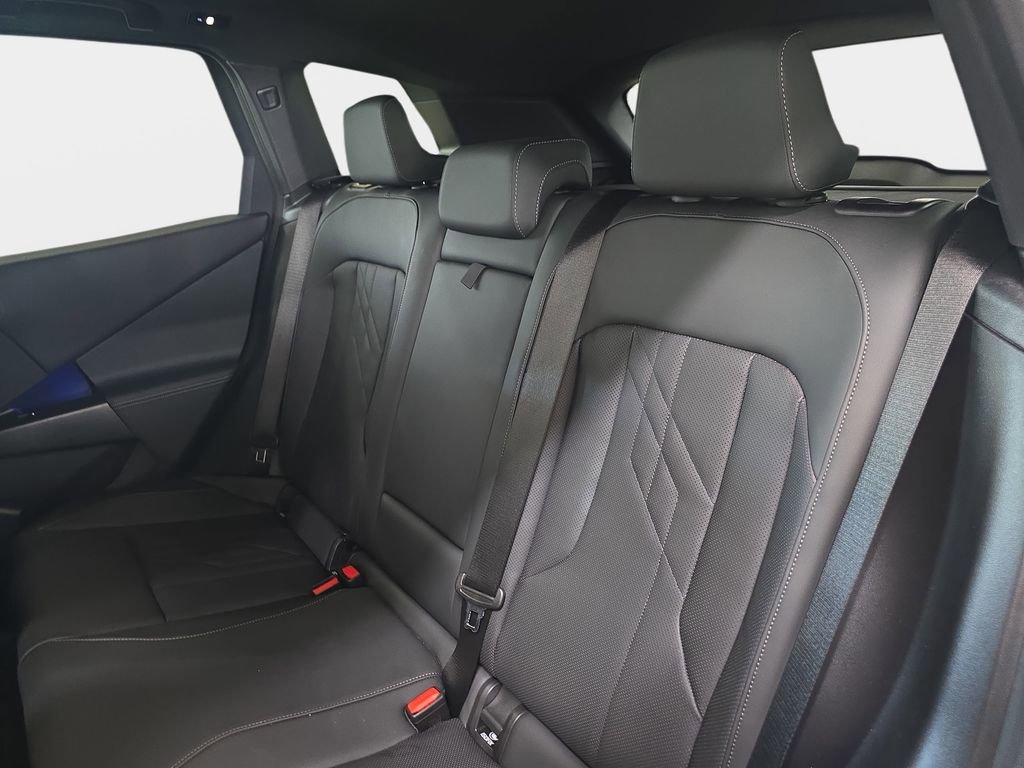 Used 2025 BMW X3 xDrive30i w/ Convenience Package image 14