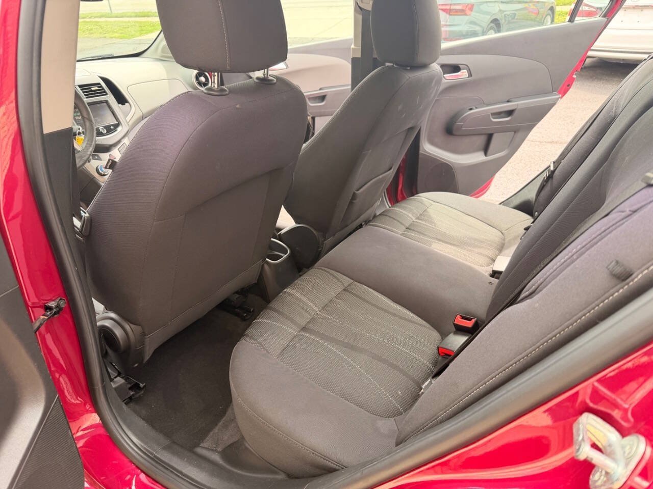 Used 2014 Chevrolet Sonic LT w/ LT Promotional Package FWD image 12