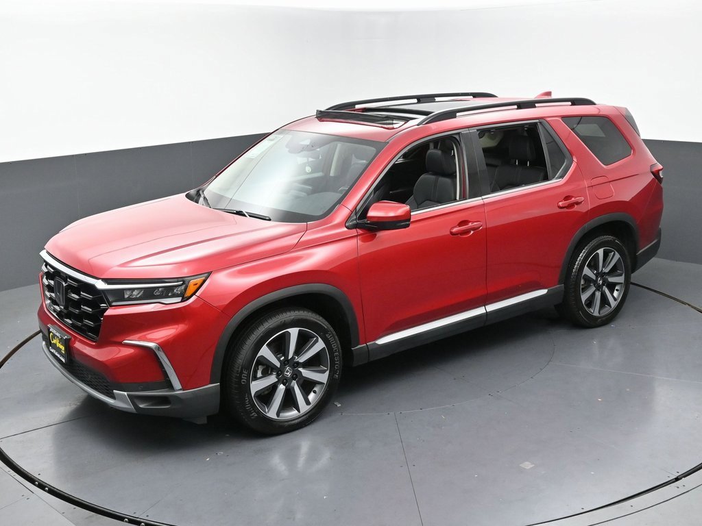 Used 2024 Honda Pilot Touring image 5