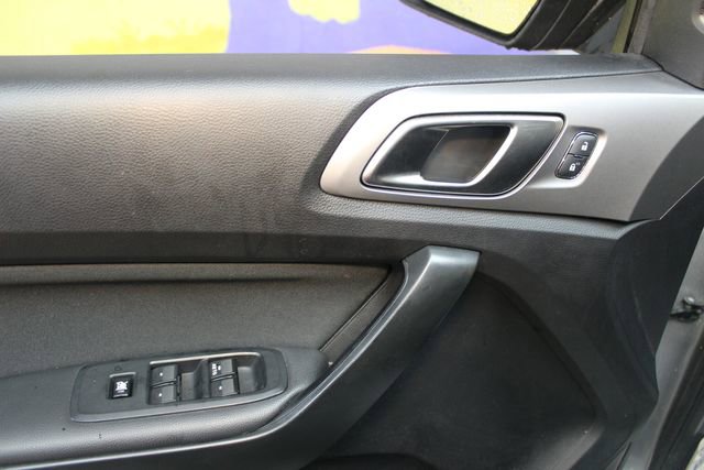 Used 2020 Ford Ranger XLT w/ XLT Sport Appearance Package image 16