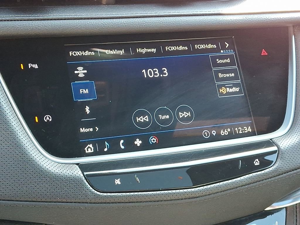 Used 2022 Cadillac XT5 Premium Luxury image 18