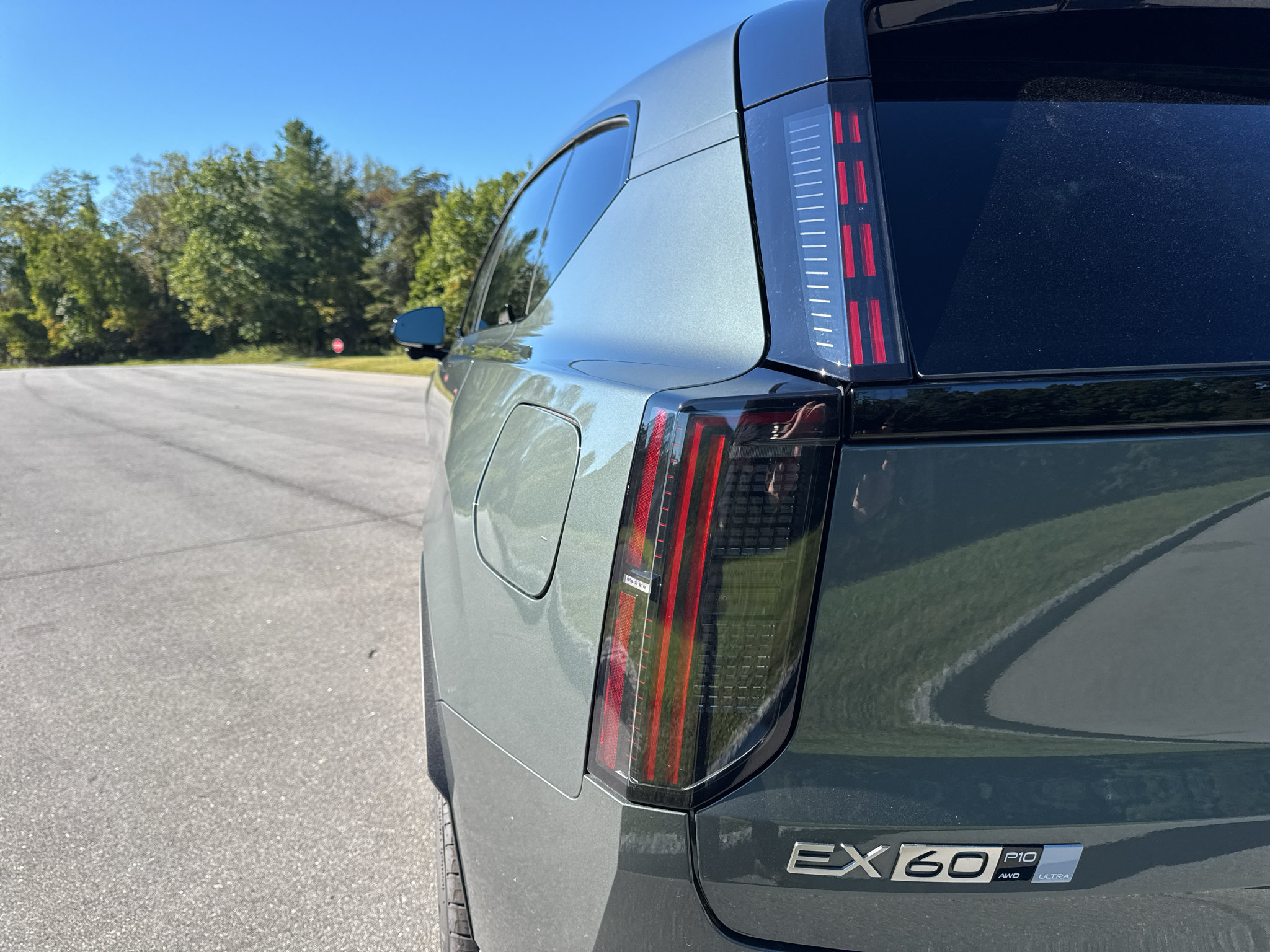 New 2027 Volvo EX60 Ultra AWD/4WD image 11
