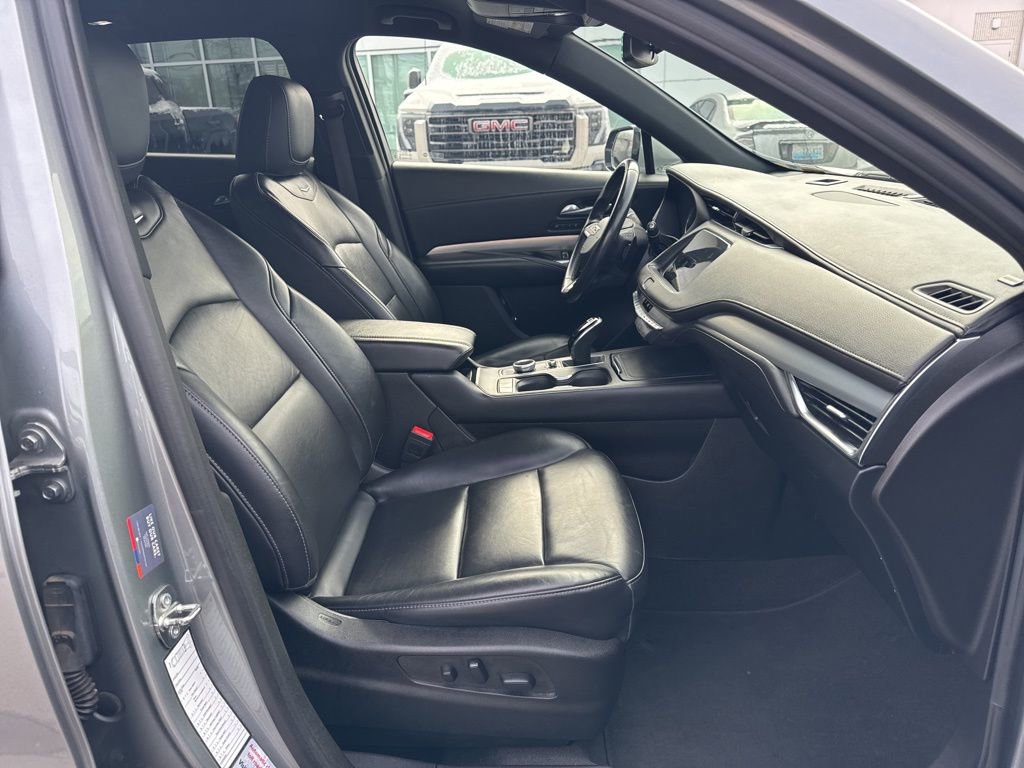 Used 2023 Cadillac XT4 Premium Luxury image 22