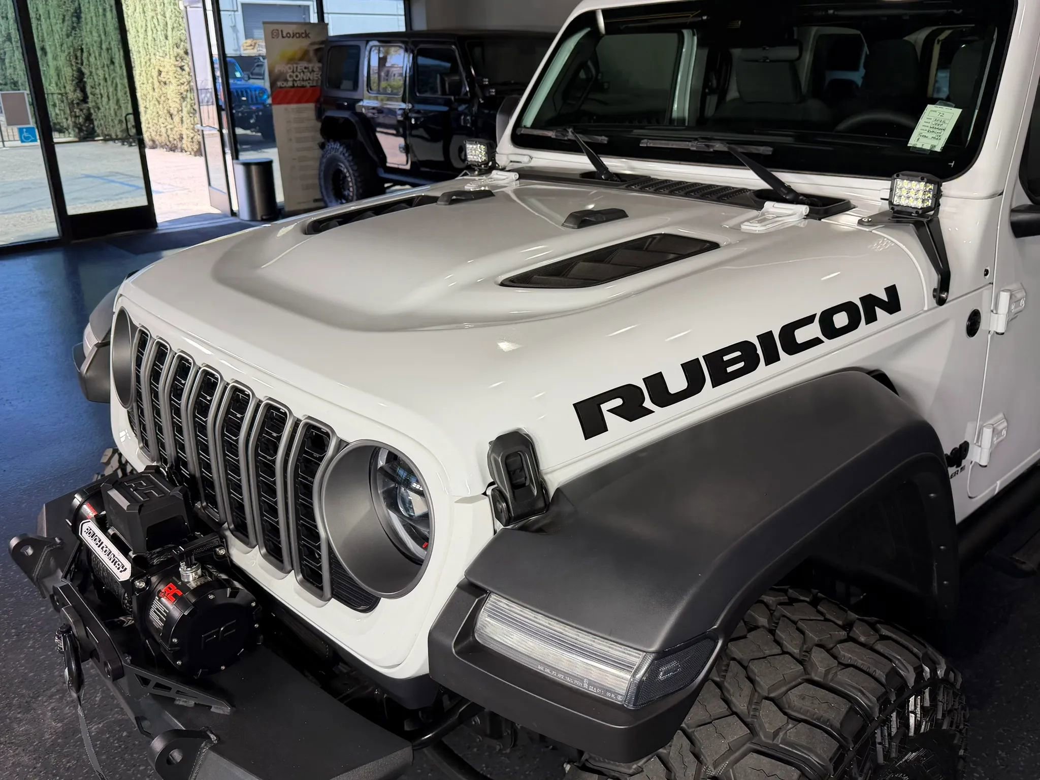 Used 2025 Jeep Wrangler Unlimited Rubicon image 6
