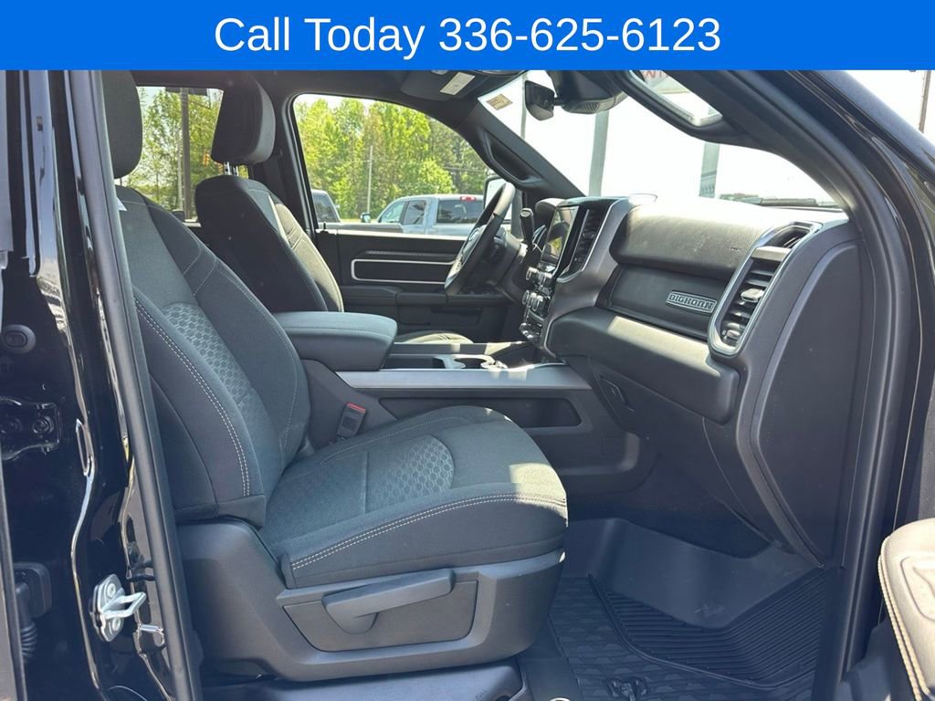 New 2025 RAM 2500 Big Horn AWD/4WD image 15