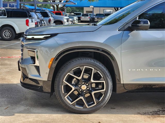 Used 2026 Chevrolet Traverse High Country w/ LPO, Floor Liner Package AWD/4WD image 16