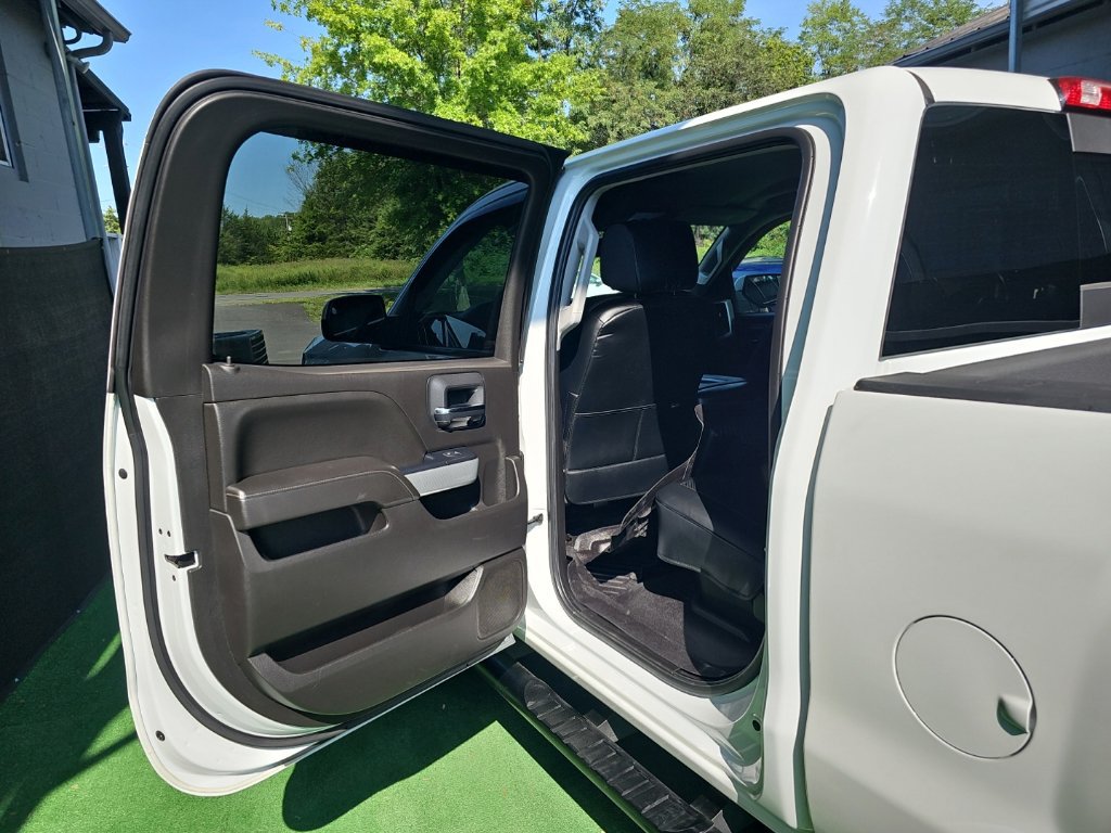 Used 2017 Chevrolet Silverado 1500 LT w/ True North Edition AWD/4WD image 35