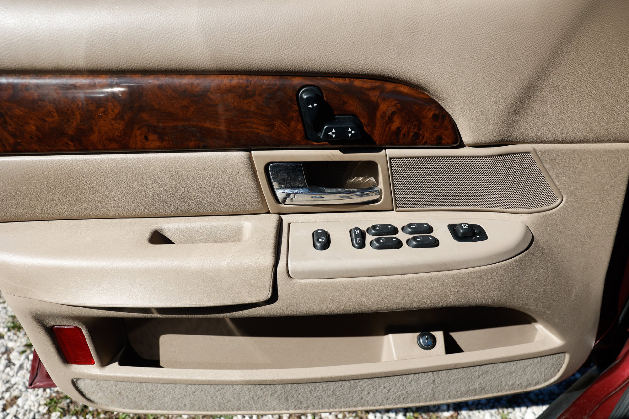 Used 2005 Mercury Grand Marquis GS image 34