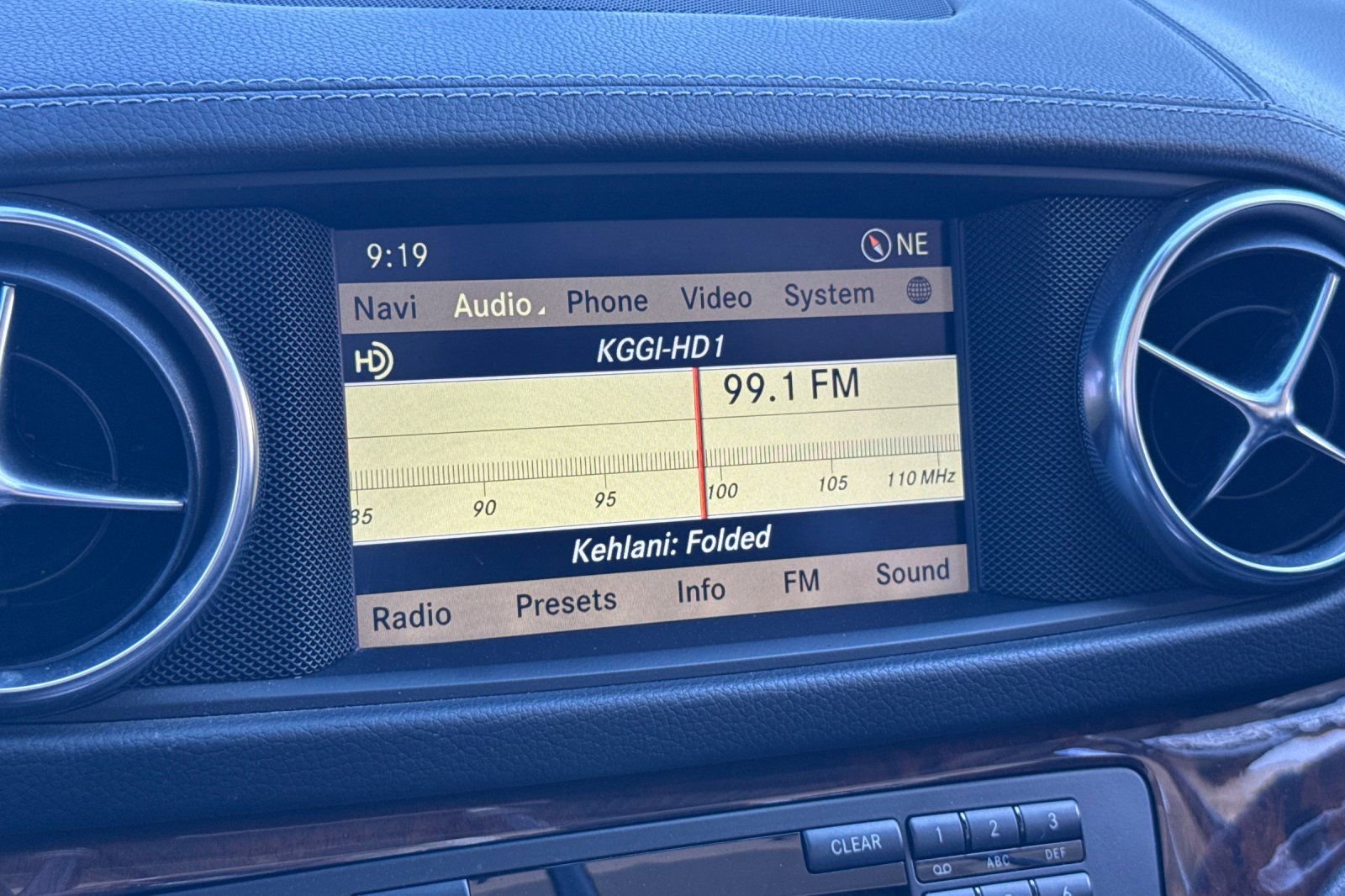 Used 2013 Mercedes-Benz SL 550 image 19