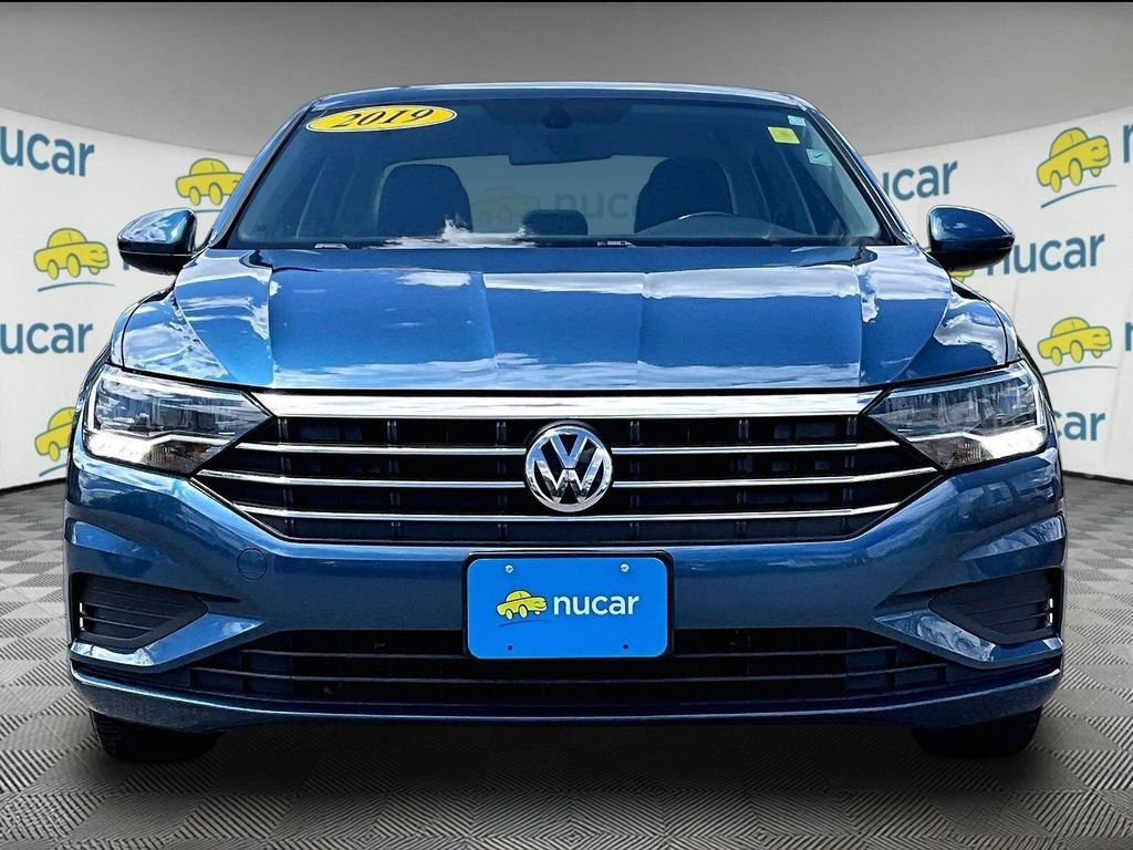 Used 2019 Volkswagen Jetta SE FWD image 2