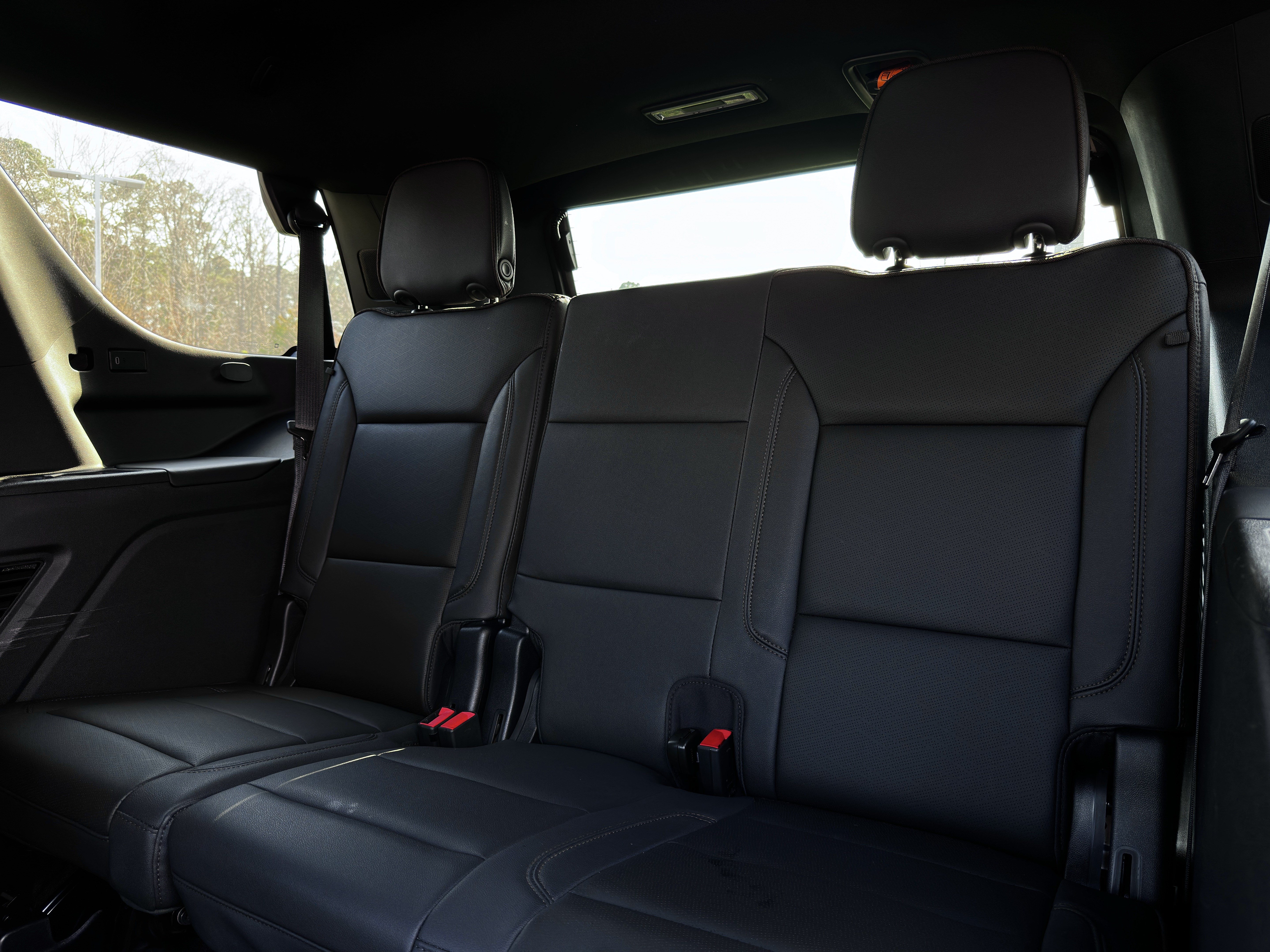 Used 2024 Chevrolet Tahoe High Country AWD/4WD image 31