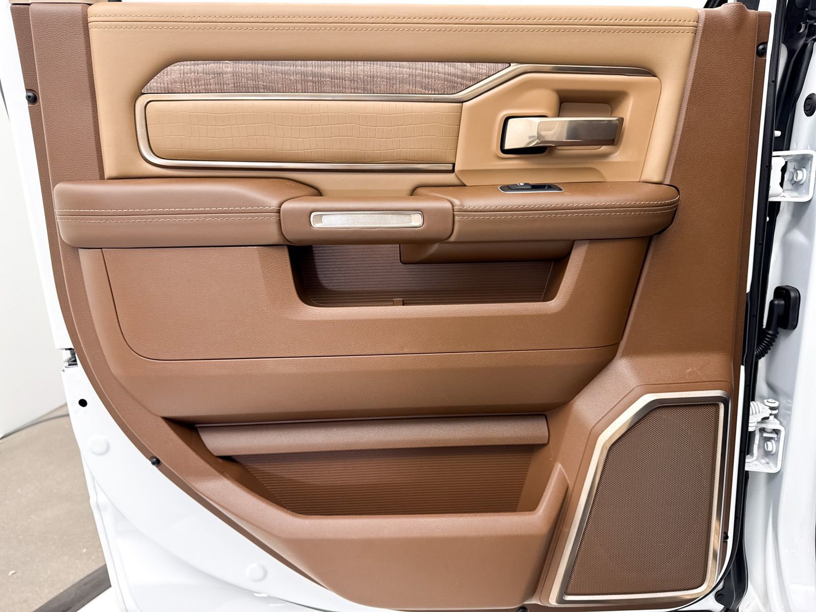 Used 2021 RAM 2500 Limited image 31