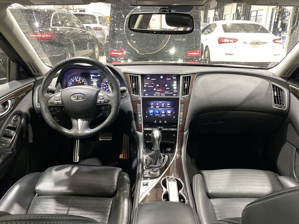 Used 2016 INFINITI Q50 Sport image 2