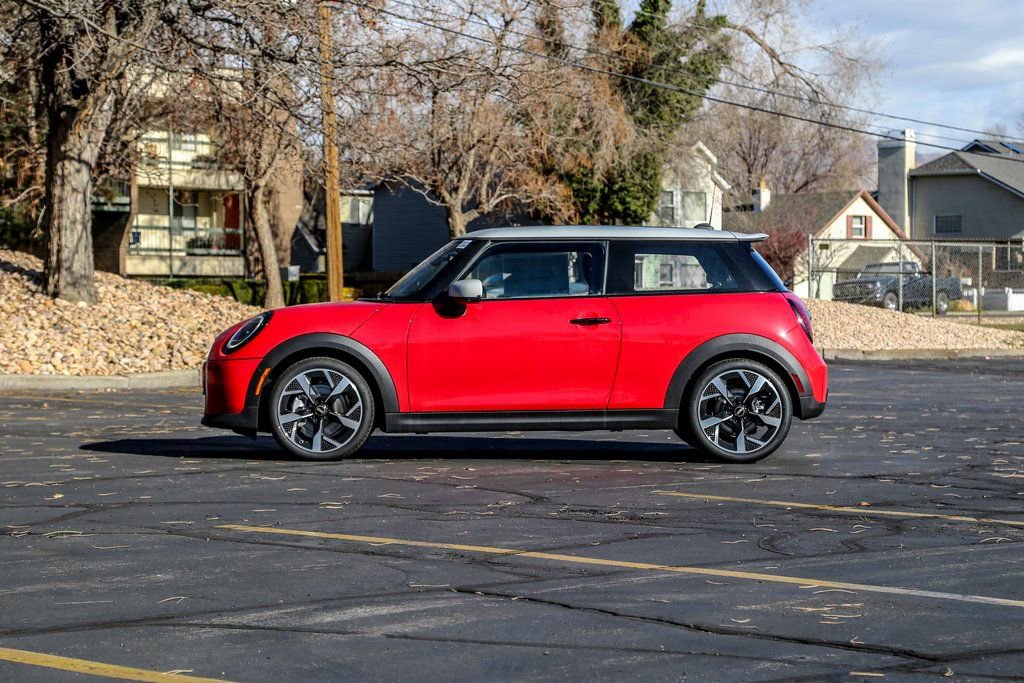 New 2026 MINI Cooper S image 2