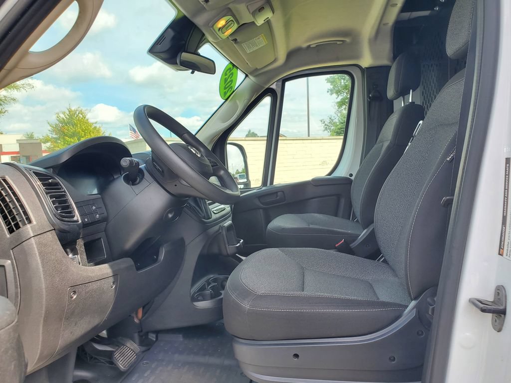 Used 2025 RAM ProMaster 2500 w/ U-Haul Equipment Group FWD image 10