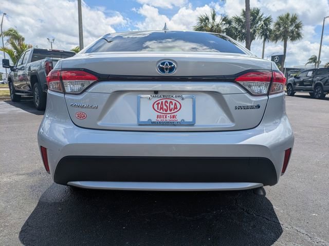 Used 2021 Toyota Corolla LE FWD image 5