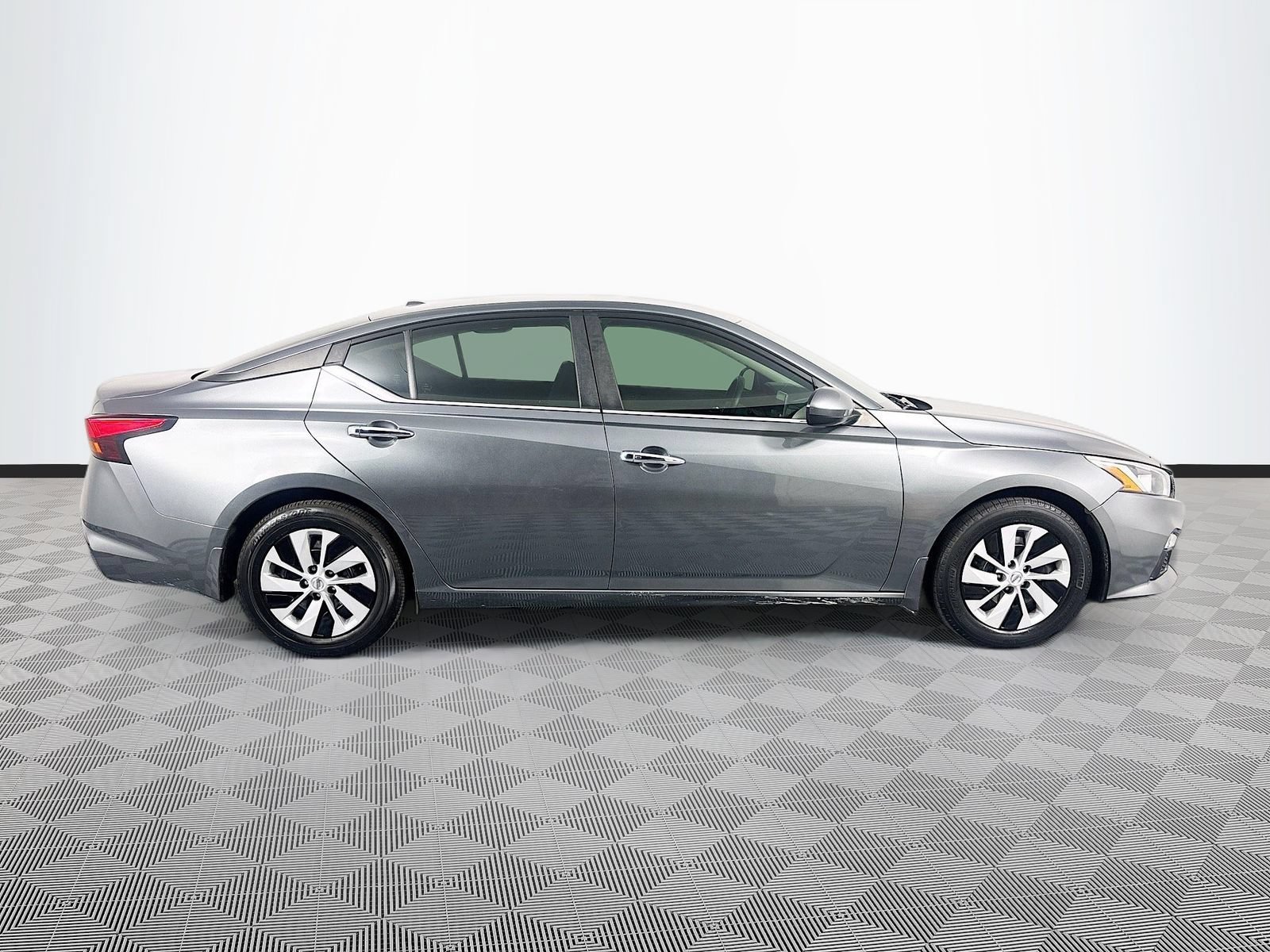 Used 2019 Nissan Altima 2.5 S FWD image 8