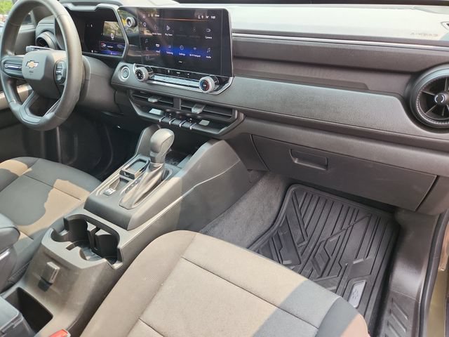 Used 2024 Chevrolet Colorado W/T RWD image 22