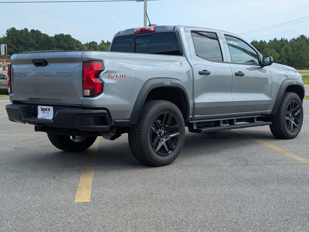 Used 2025 Chevrolet Colorado Trail Boss AWD/4WD image 5